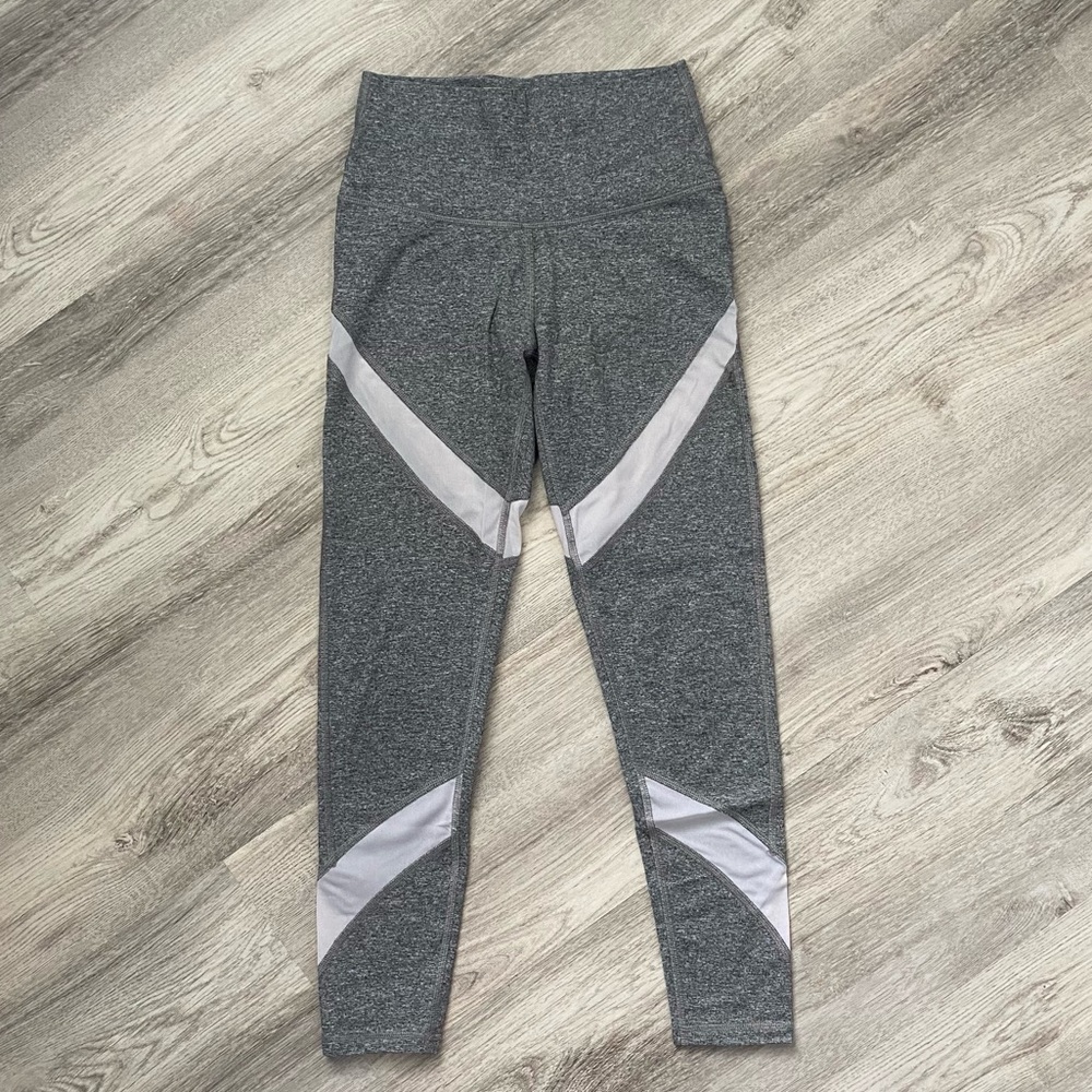 Aerie Grey & White Mesh 7/8 Legging